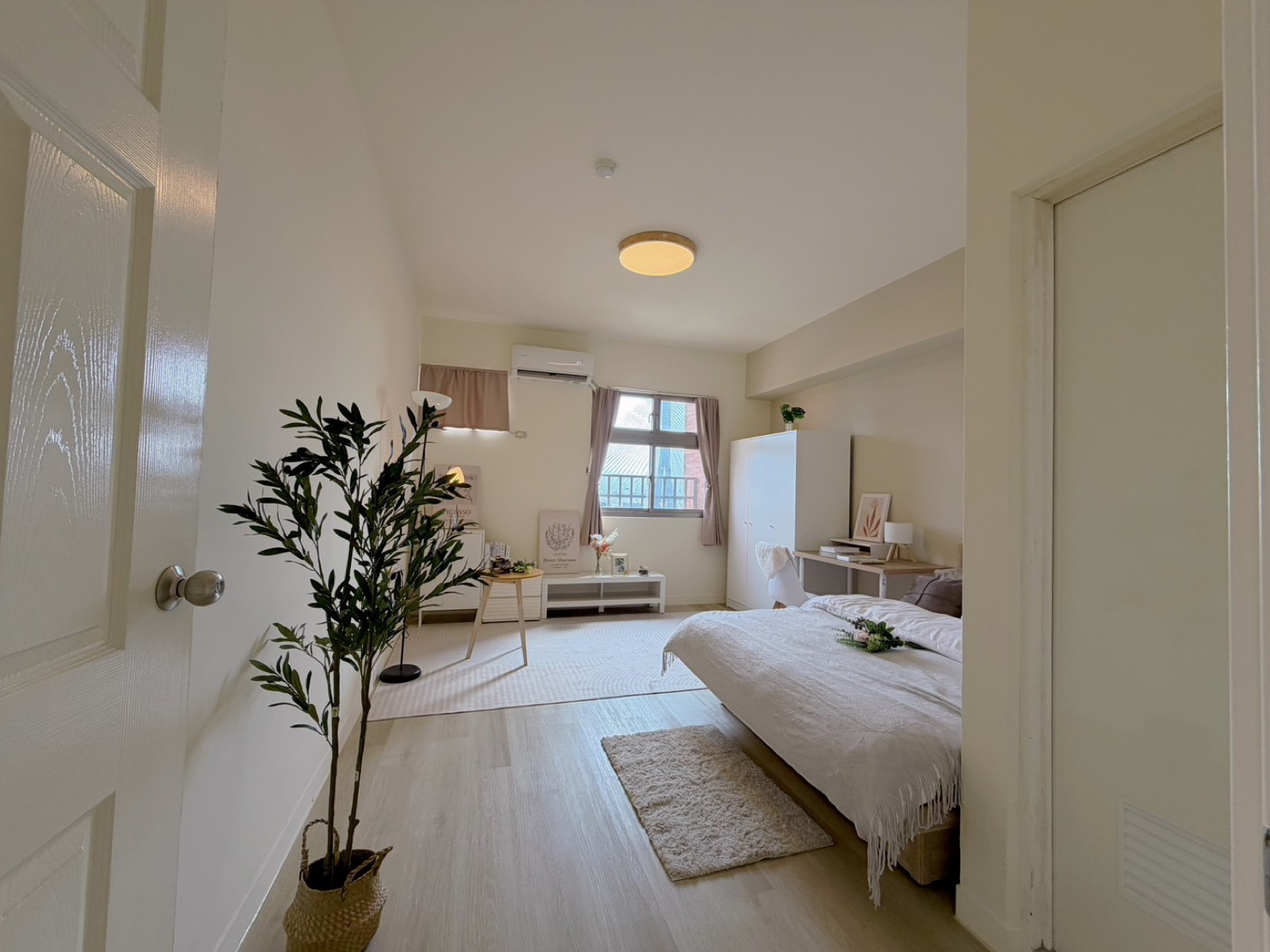 Renovation example: studio overview